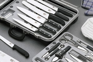 8833827700766 300X200 | Baumgart Alain Travaux Publics - BC Matériaux VICTORINOX, le plaisir de cuisiner… Wittenheim 4